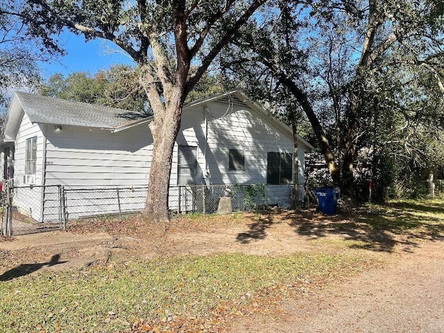 view of property exterior