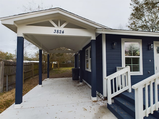 view of front of house