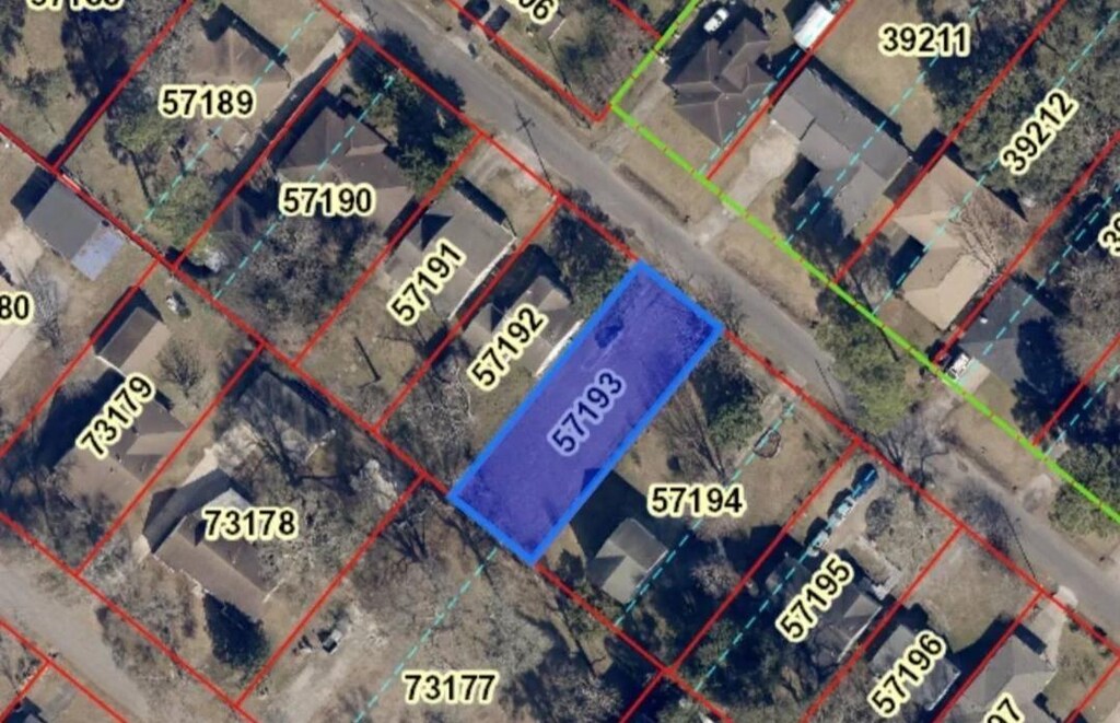 2415 Green Ave, Port Arthur, TX 77642 - photo 2