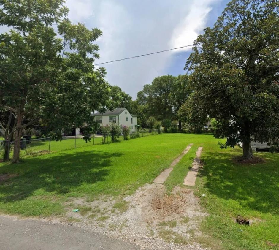 2415 Green Ave, Port Arthur, TX 77642 - photo 1