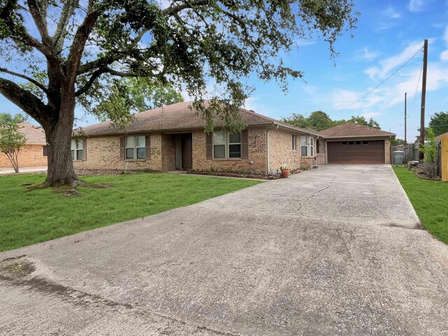 Listing photo 2 for 840 Nantucket Dr, Beaumont TX 77706