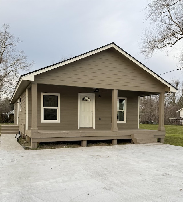 view of front facade featuring covered porch