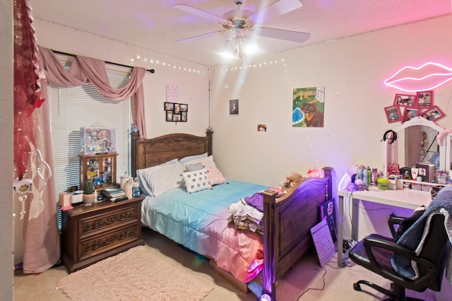 304 Whipoorwill Dr, Silsbee, TX 77656 - bedroom with carpet and a ceiling fan