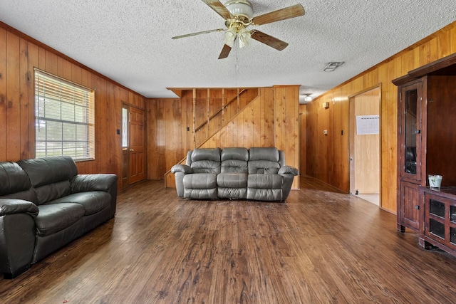 6840 Hansen St, Groves, TX 77619 - photo 7