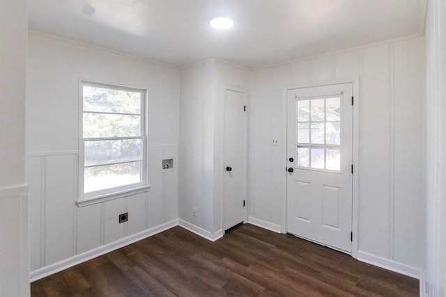 entryway featuring dark wood-type flooring