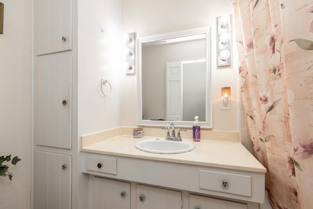 bathroom featuring vanity