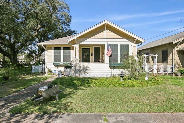 Listing photo 2 for 606 W Cherry Ave, Orange TX 77630