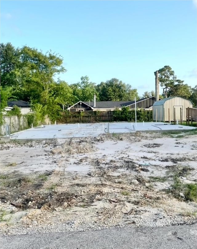 3185 Elinor St, Beaumont, TX 77705 - surrounding community featuring a storage shed
