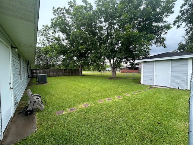 205 Turner Ln, Bridge City, TX 77611 - view of yard featuring an outdoor structure