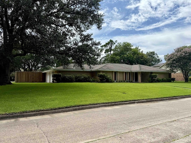 925 Stacewood Dr, Beaumont, TX 77706 - photo 1