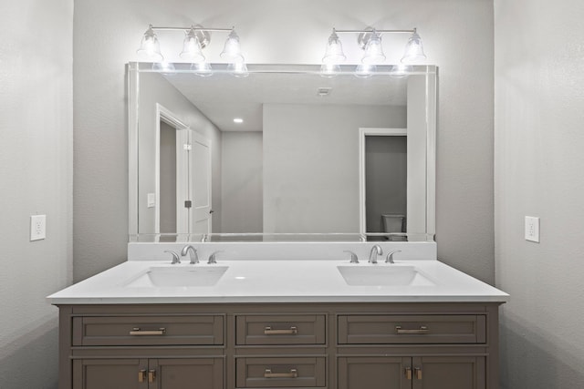 6425 Adams Blvd, Groves, TX 77619 - full bath featuring double vanity