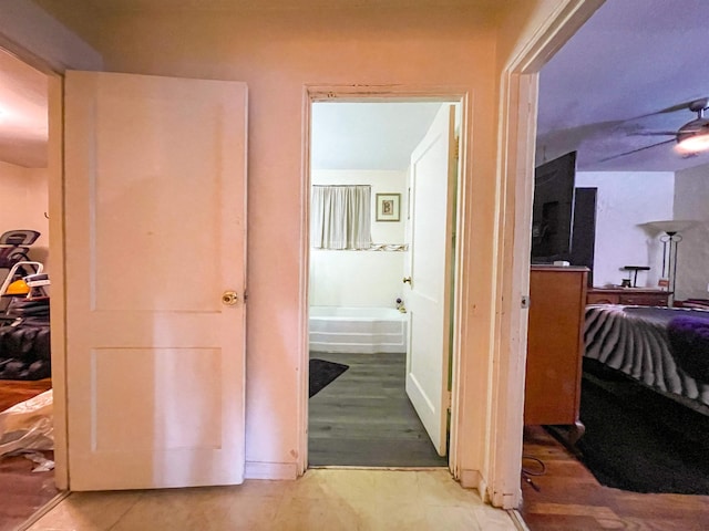 3832 W Park Ave, Orange, TX 77630 - view of corridor