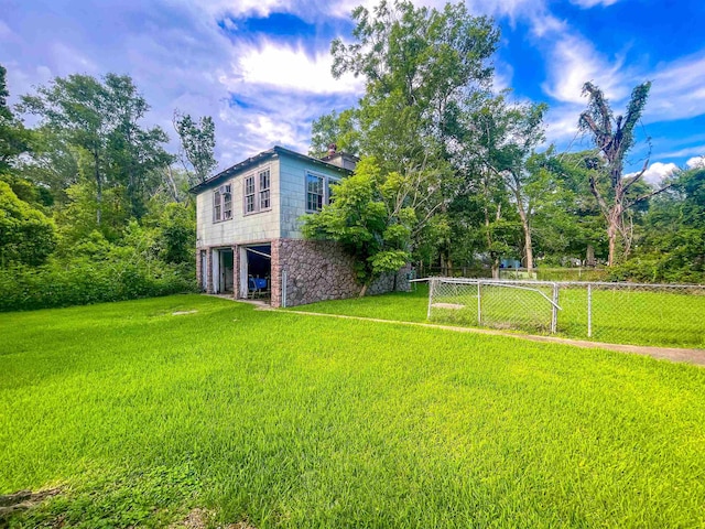 3832 W Park Ave, Orange, TX 77630 - view of yard