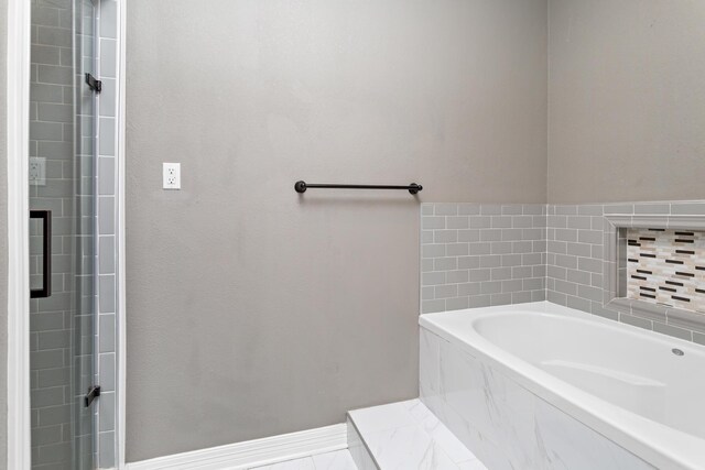 446 Piney Point Dr, Sour Lake, TX 77659 - full bathroom featuring a shower and a garden tub