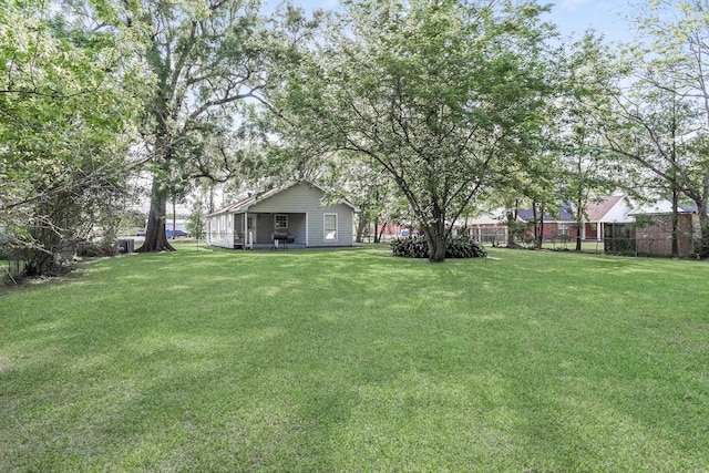 10775 Old Voth Rd, Beaumont, TX 77713 - view of yard