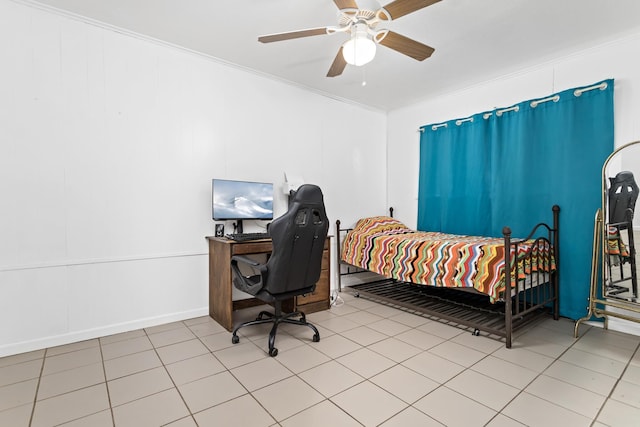 bedroom with ceiling fan