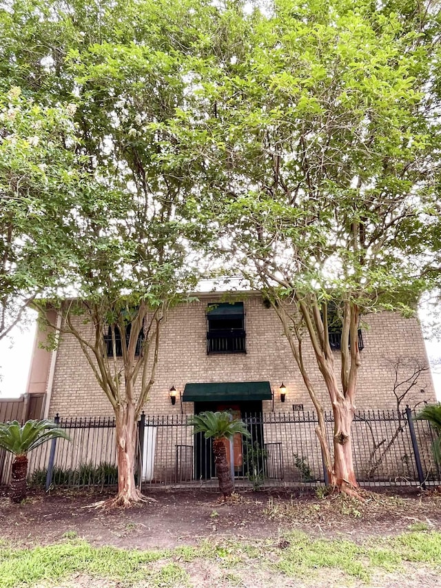 view of front of property with brick siding