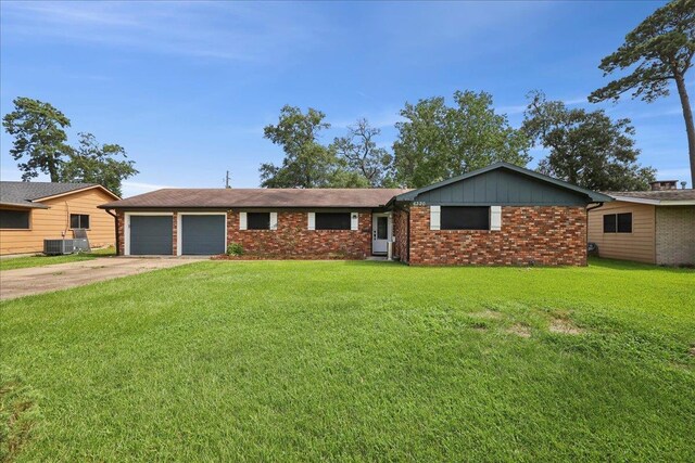 6320 Tulip Dr, Beaumont, TX 77706 - photo 1
