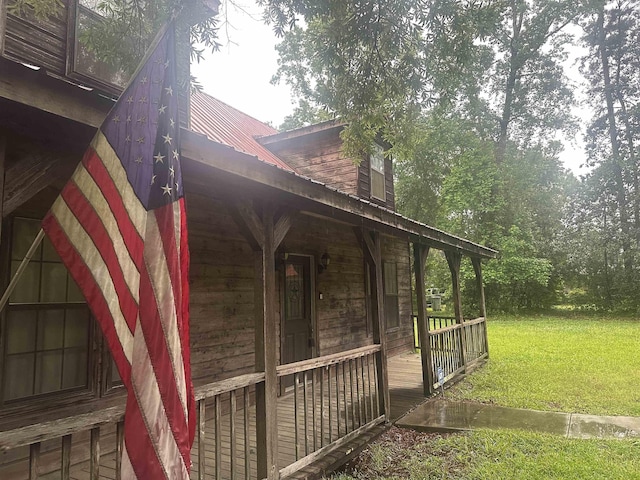 view of outdoor structure featuring a porch