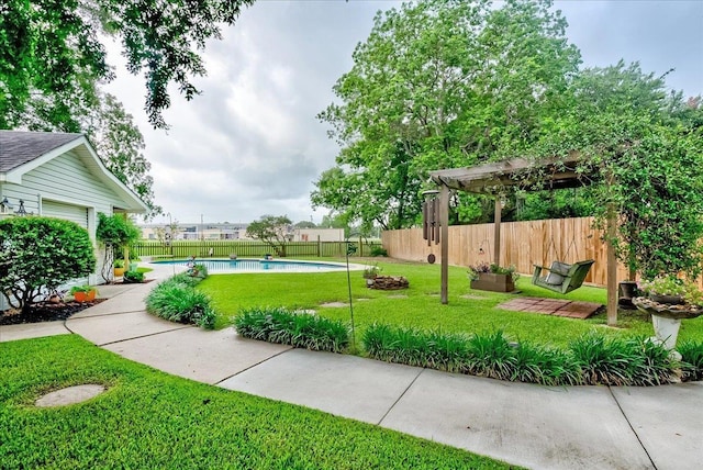 3821 Suncrest Dr, Groves, TX 77619 - fenced backyard featuring a garage