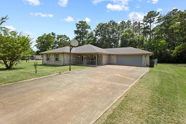 7913 Grissom Dr, Silsbee, TX 77656 - photo 1