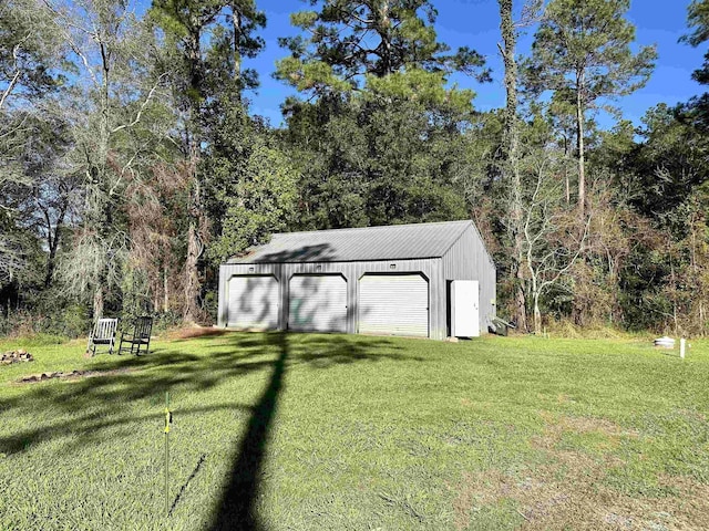 view of detached garage
