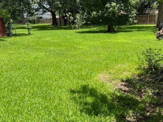 825 Llano St, Port Neches, TX 77651 - photo 14