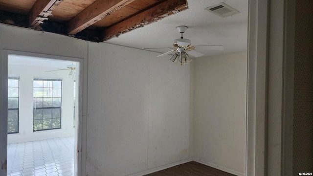 spare room featuring ceiling fan