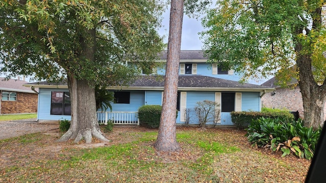 view of front of home with covered porch