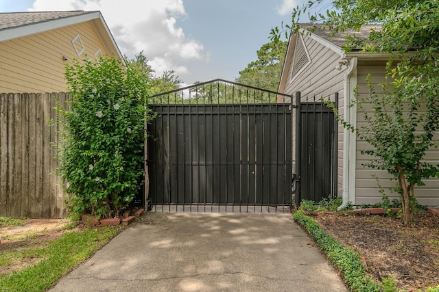595 19th St, Beaumont, TX 77706 - photo 32