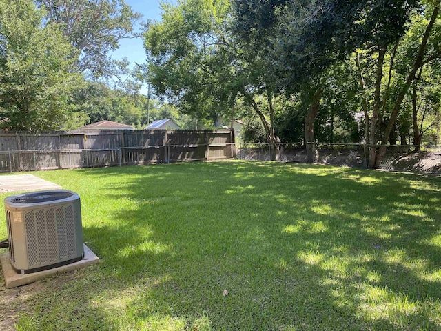 155 Smelker St, Beaumont, TX 77707 - photo 15