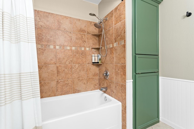 7669 Boardwalk, Lumberton, TX 77657 - full bathroom with shower / tub combo and wainscoting