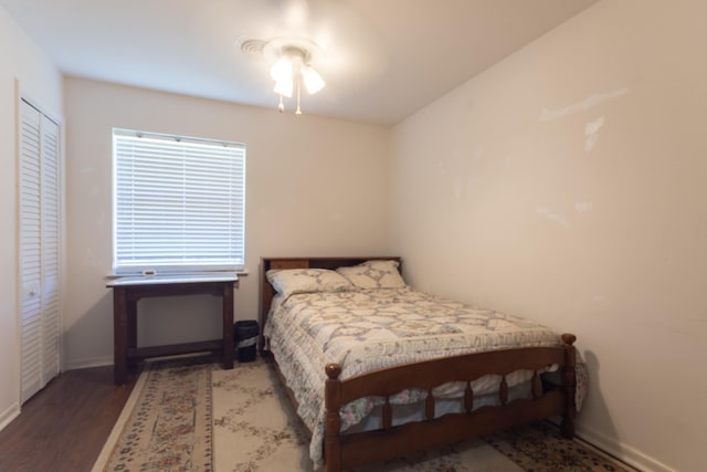 6470 Wilder Dr, Beaumont, TX 77706 - bedroom with wood finished floors and baseboards