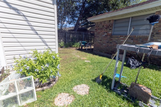 6470 Wilder Dr, Beaumont, TX 77706 - view of yard