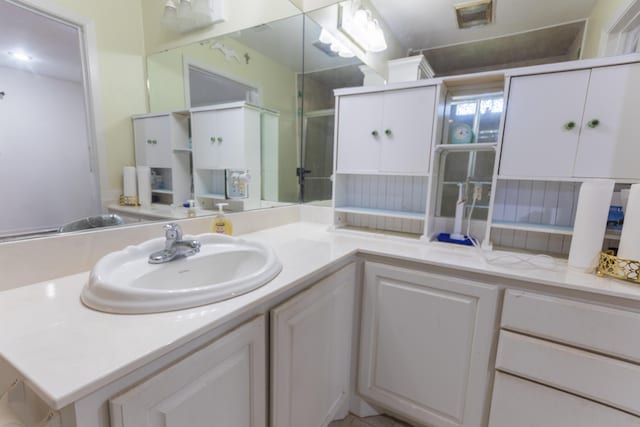 6470 Wilder Dr, Beaumont, TX 77706 - bathroom featuring vanity