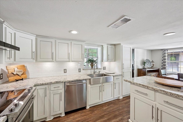 3231 Charles Ave, Groves, TX 77619 - photo 14