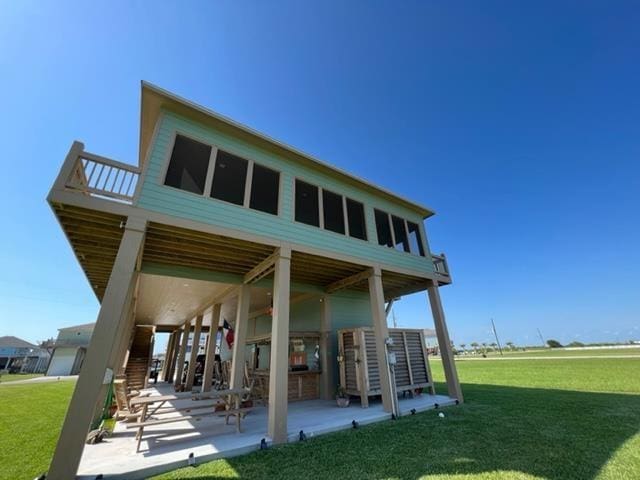 Listing photo 2 for 1150 Waterview Ln, Crystal Beach TX 77650