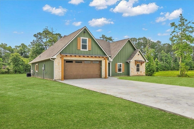 craftsman inspired home with a garage, central air condition unit, and a front lawn