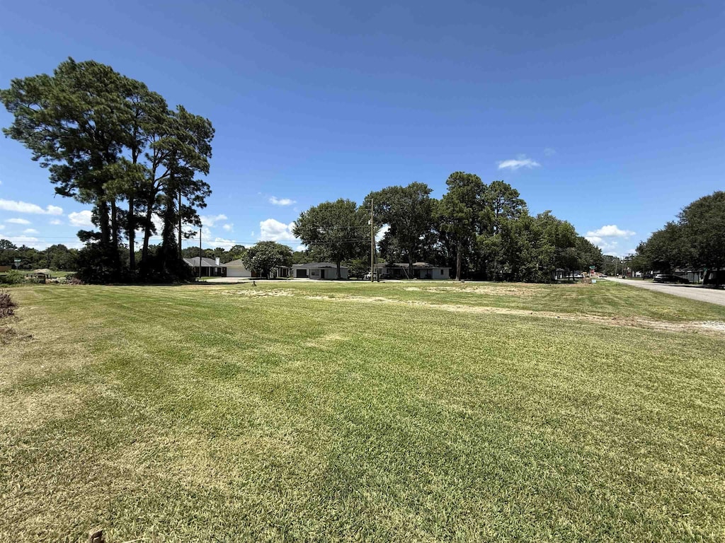 2006 5th St, Port Neches, TX 77651 - photo 1