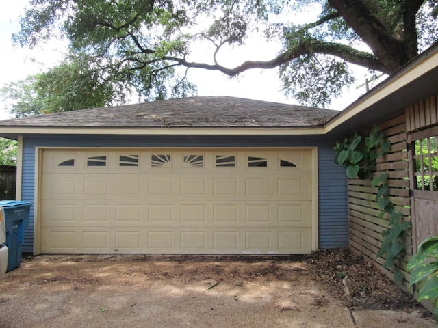 620 20th St, Beaumont, TX 77706 - view of garage