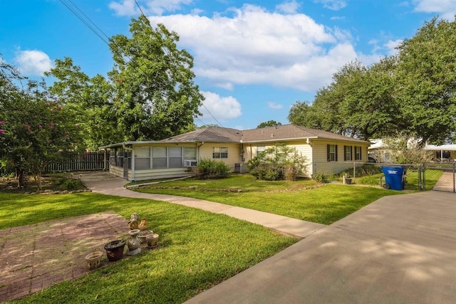 608 Pearson St, Orange, TX 77630 - photo 5