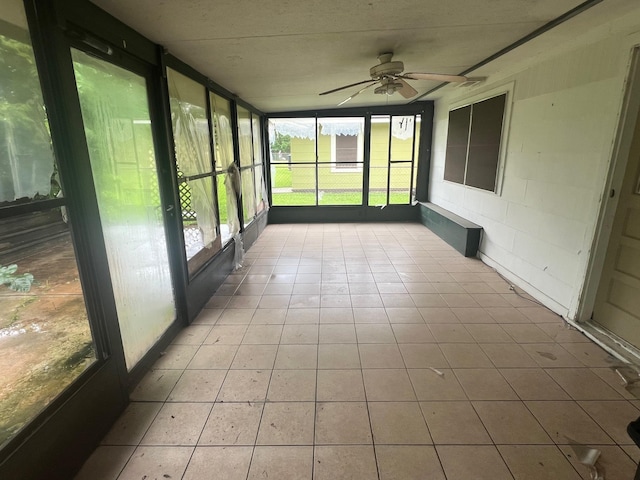 3808 Rachel Ave, Port Arthur, TX 77642 - unfurnished sunroom featuring a ceiling fan
