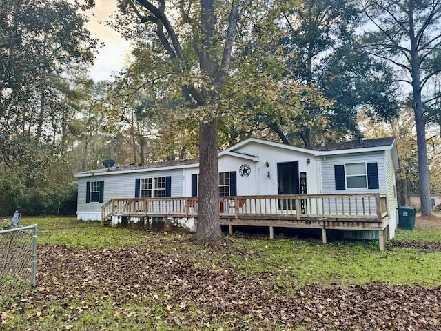 view of front of property featuring a deck