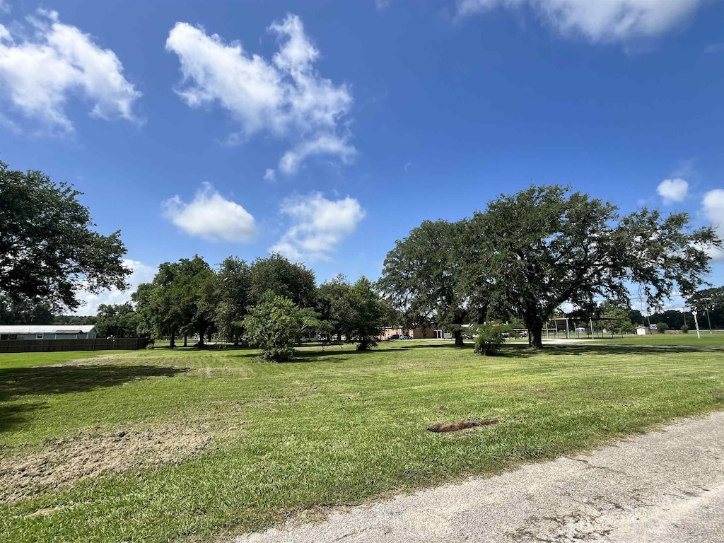 830 Broadway St, China, TX 77613