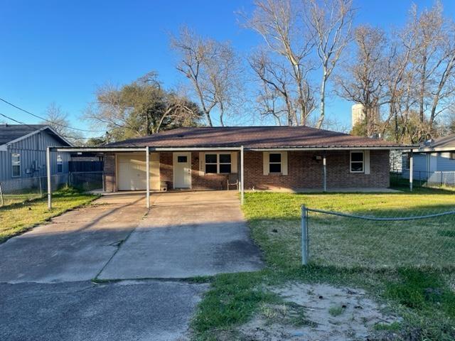 2706 Houston St, Orange TX, 77630, 3 bedrooms, 2 baths house for sale