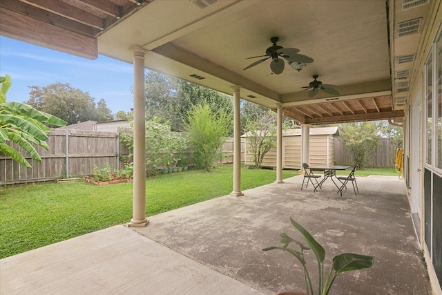 view of patio with ceiling fan