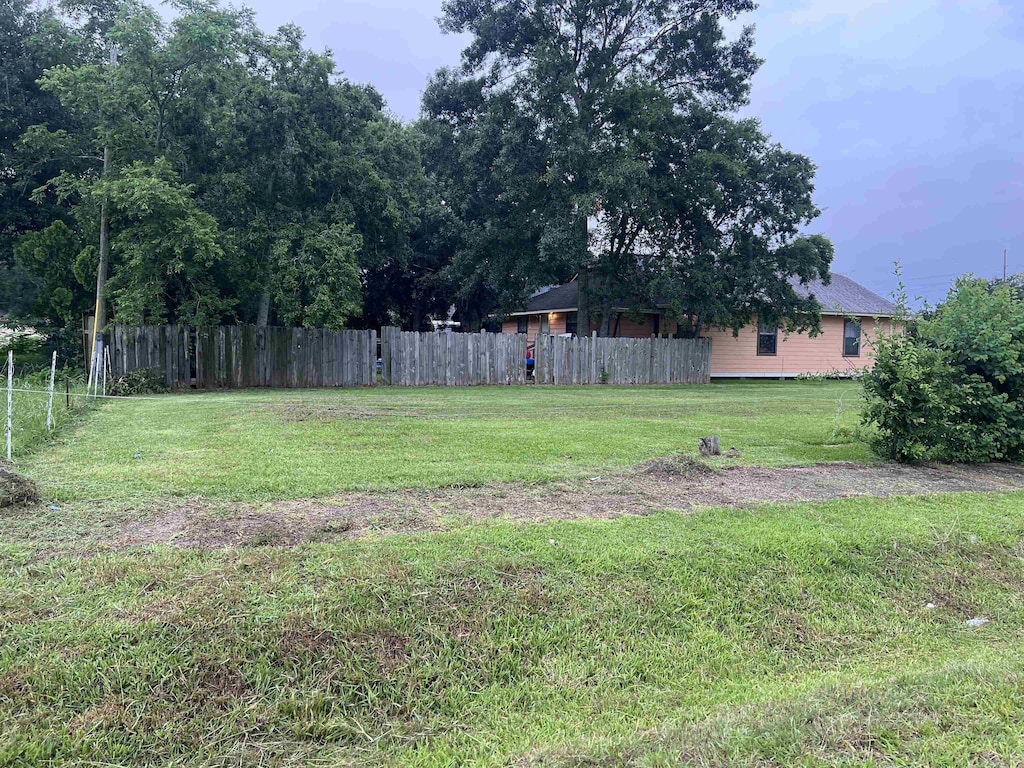 1348 Dequeen Blvd, Port Arthur, TX 77640