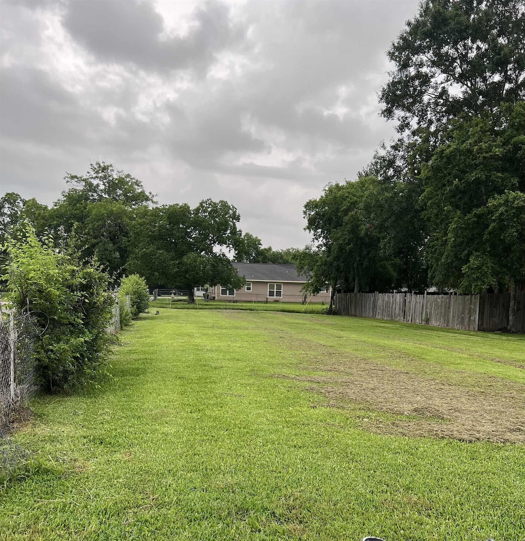 1348 Dequeen Blvd, Port Arthur, TX 77640