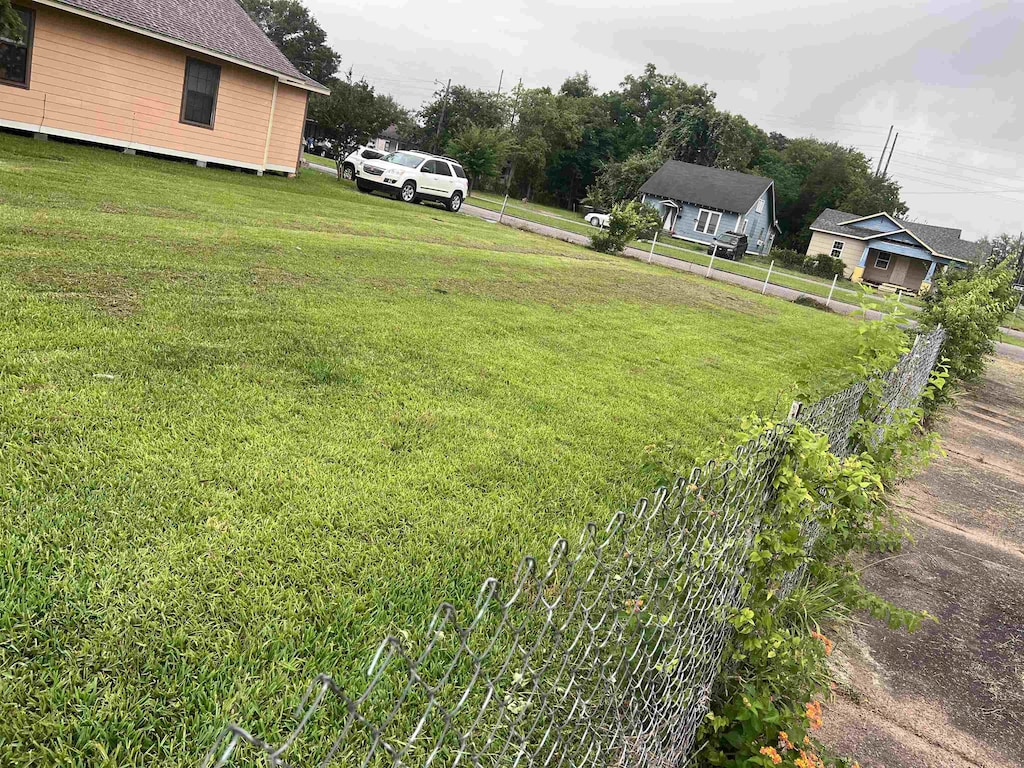 1348 Dequeen Blvd, Port Arthur, TX 77640