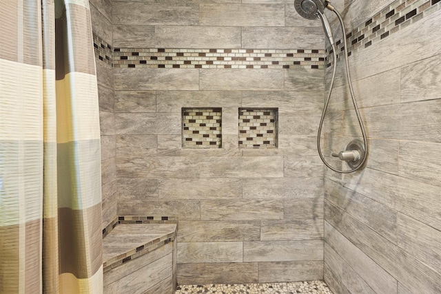 3042 Parish Cemetery Rd, Little Cypress, TX 77632 - bathroom featuring a tile shower